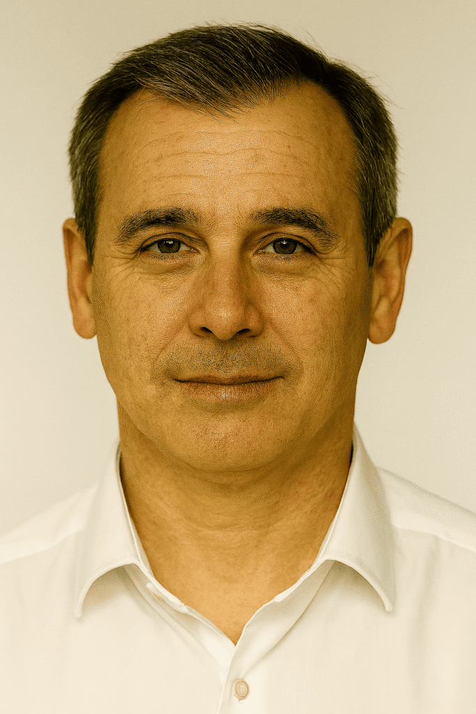 Jose Luis Sr. @ CertiYA.com